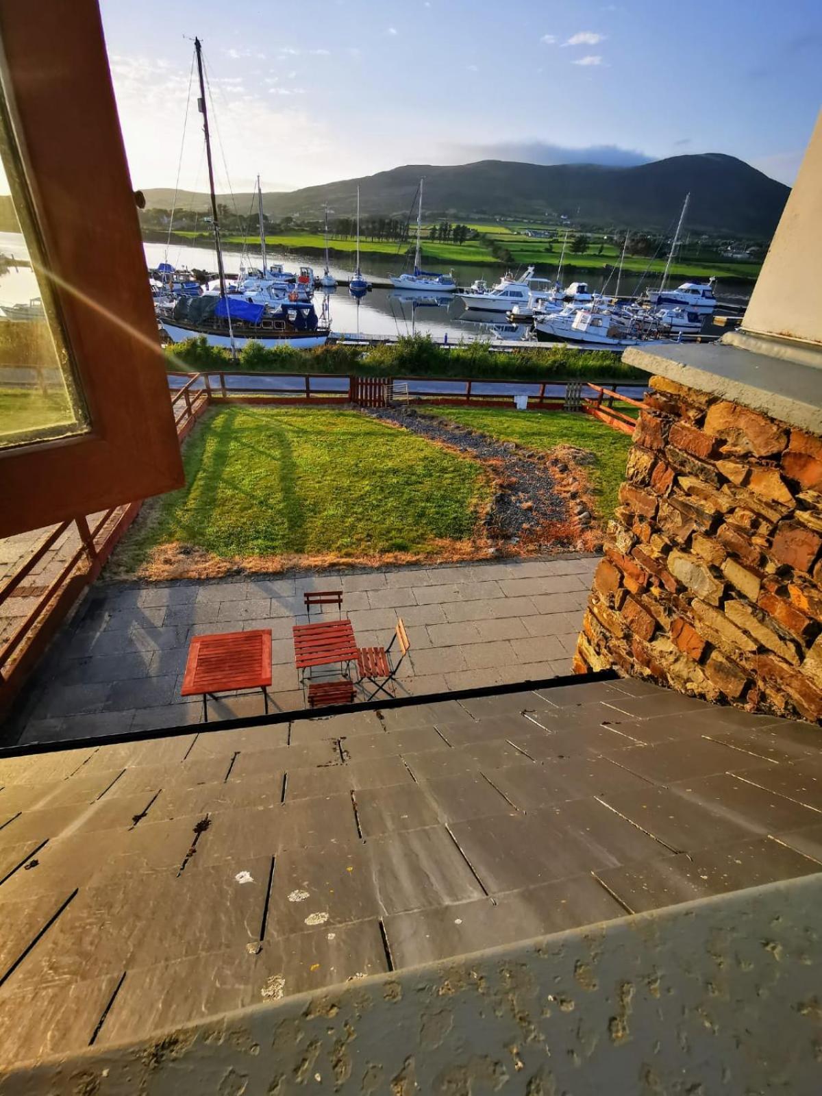 Picturesque Riverside Home Cahersiveen Exterior foto